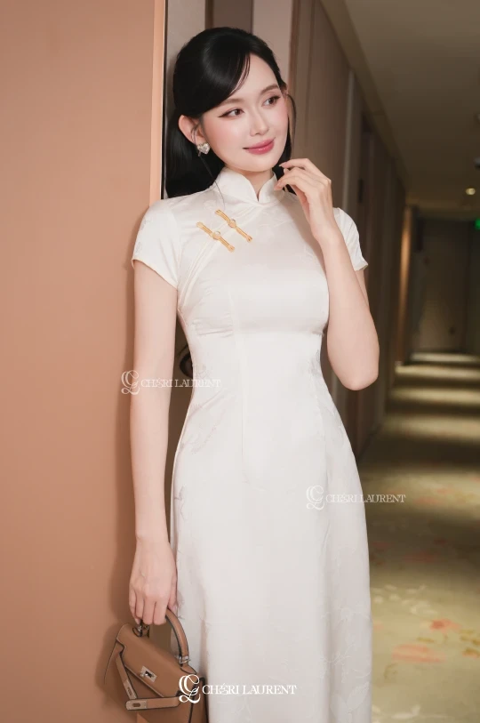 Váy Ý Nhi - Trắng